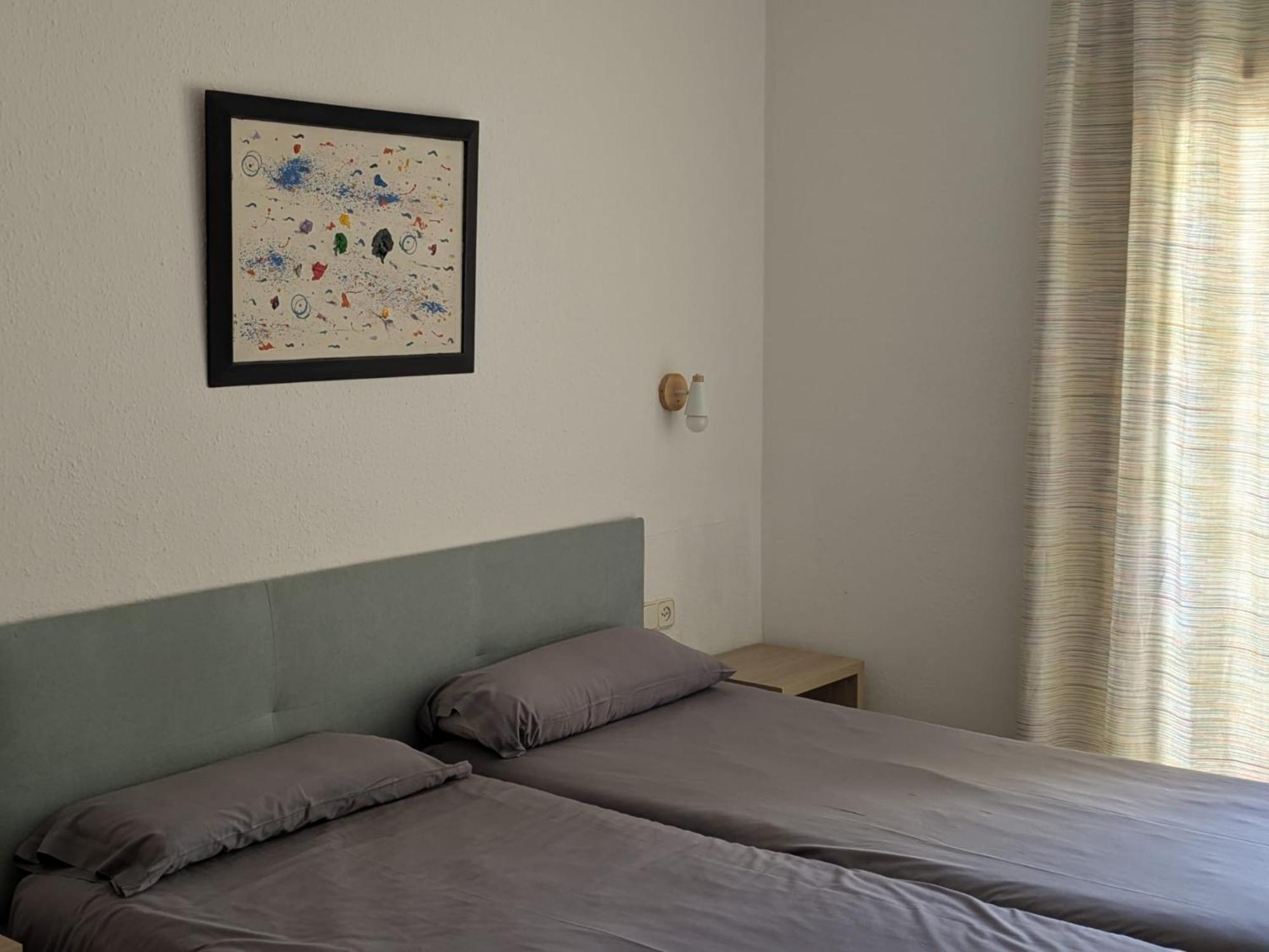 Apartamentos Mitus Canet De Mar Ngoại thất bức ảnh